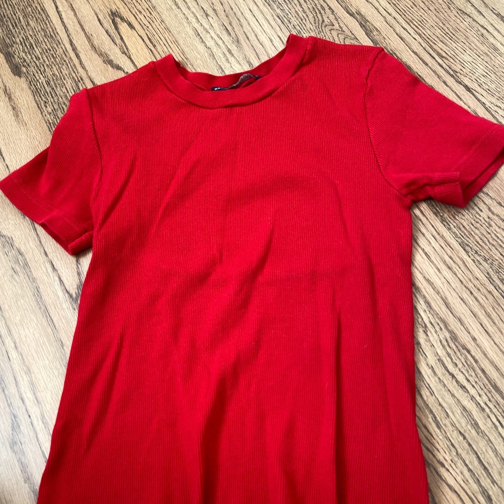 Red ribbed brandy Melville tee shirt